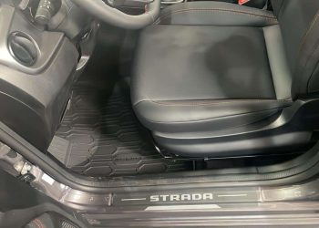 201033 Tapete de Bordas Elevadas Strada Cabine Dupla 5